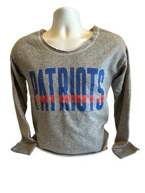 Junk Food Clothing New England Patriots Sweatshirt with Blue & Red Graphic Small